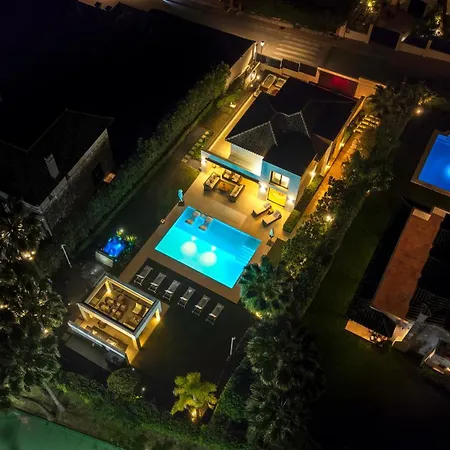 Vacation I The Nicklaus Villa, Glistening Heated Pool, Hot Tub, Room, Golf Valley, 5 Min Puerto Banus Villa